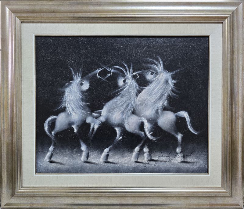 Umetnička slika Crno beli trio III slikar Janoš Mesaroš- tehnika kombinovana pastel ulje tehnika - veličina slike bez rama 40x50 cm - sa ramom 61x71 cm - cena umetničke slike 70800 dinara - izgled slike sa ramom