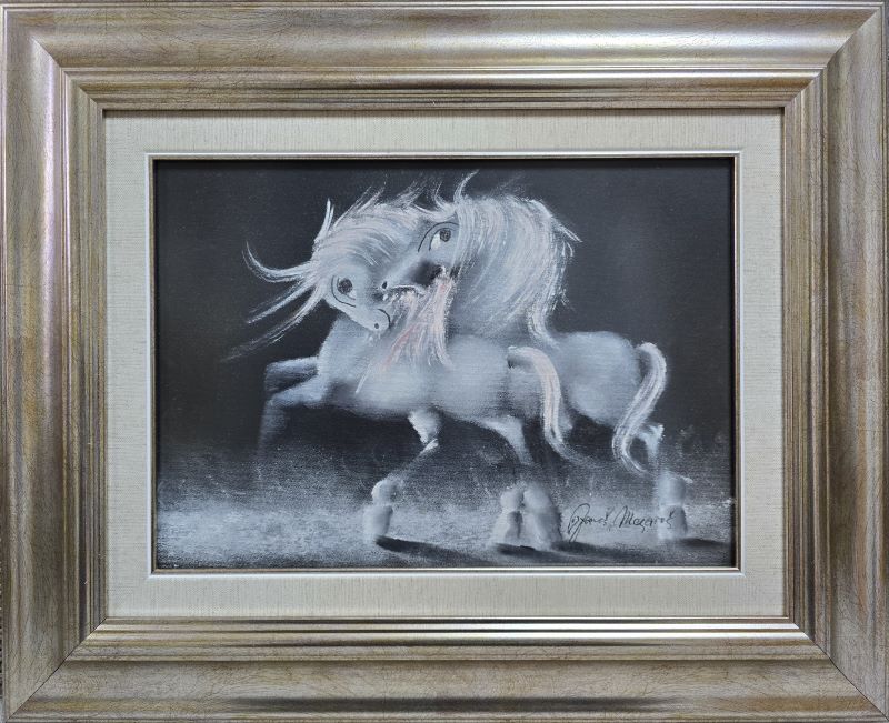 Umetnička slika Crno i belo III slikar Janoš Mesaroš- tehnika pastel - veličina slike bez rama 25x35 cm - sa ramom 44x54 cm - cena umetničke slike 35400 dinara - izgled slike sa ramom