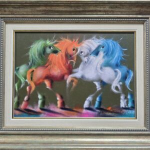Umetnička slika Svi se razlikujemo VI slikar Janoš Mesaroš- tehnika kombinovana tehnika lak pastel - veličina slike bez rama 25x35 cm - sa ramom 40x50 cm - cena umetničke slike 35400 dinara - izgled slike sa ramom.