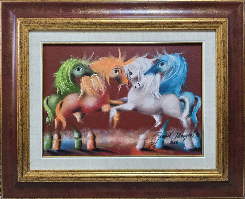Umetnička slika Porodica V slikar Janoš Mesaroš- tehnika kombinovana tehnika lak pastel - veličina slike bez rama 25x35 cm - sa ramom 44x54 cm - cena umetničke slike 35400 dinara - izgled slike sa ramom.