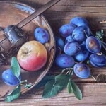 Umetnička slika Kantar i šljive slikar Jovica Tomašević, tehnika slikanja ulje na platnu kaširano na šperu – format slike sa ramom 47 × 97 cm, bez rama 30 × 80 cm – cena umetničke slike 59.000 dinara – izgled slike bez rama