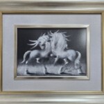 Umetnička slika Crno beli svet VI slikar Janoš Mesaroš- tehnika pastel - veličina slike bez rama 21x30 cm - sa ramom 43x51 cm - cena umetničke slike 33040 dinara - izgled slike sa ramom i staklom.